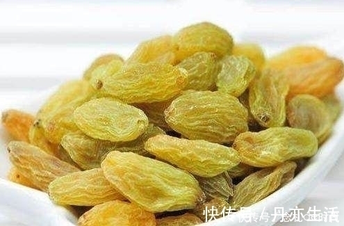 此物|葡萄干和此物一起泡,每天喝一杯,补肝明目,气色好, 不失眠了