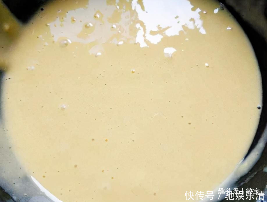 油炸食品|炸带鱼想要好吃，裹面粉还是淀粉大厨教我正确做法，带鱼香又酥