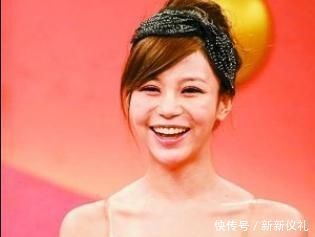 骑自行车|“宁愿坐在宝马里哭”的女孩,十年过去了,现在的她后悔了吗