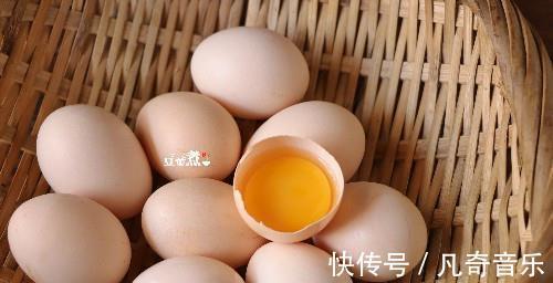小窍门|馋哭隔壁小孩的“糖醋荷包蛋”百吃不厌，制作时，要注意这小窍门