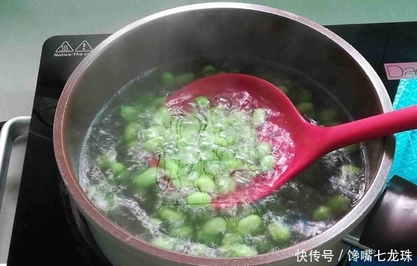 毛豆炒肉末,颜色鲜绿又香又嫩,超好吃的下饭菜,拯救你的食欲