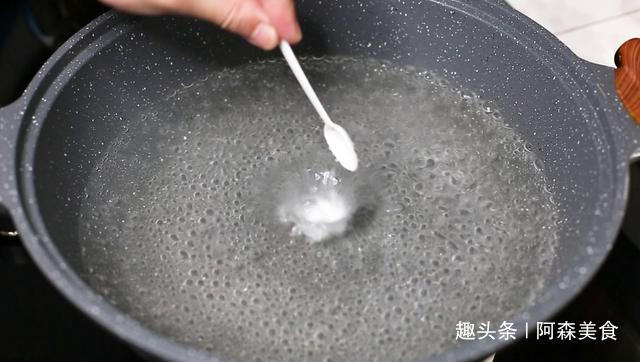 饭店的凉拌土豆丝为啥那么好吃技巧全在这,爽脆入味,一学就会