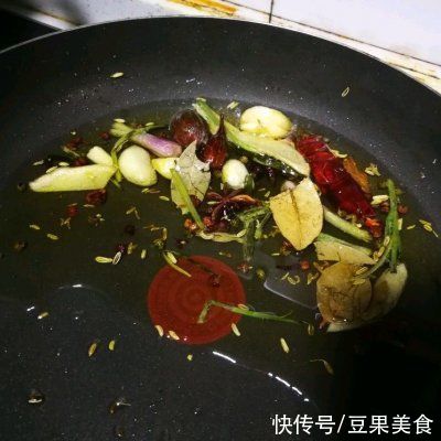  下饭菜-鸡胸肉块香菇豆豉酱