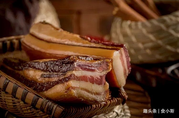 做腊肉时，风干和晒干都不对，记住这4步，不霉不臭，放一年不坏