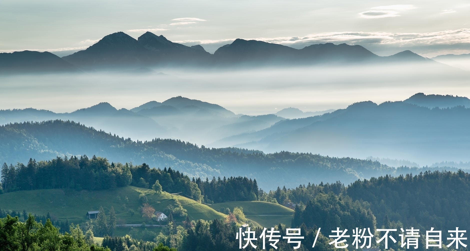 崔颢@李白黄鹤楼罢笔后意难平,仿写一首诗争高下,被认为远超崔颢