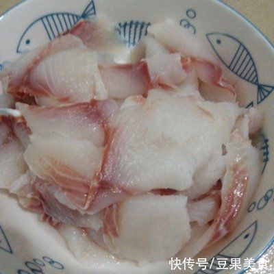 吃货们决不能错过的金汤酸菜鱼