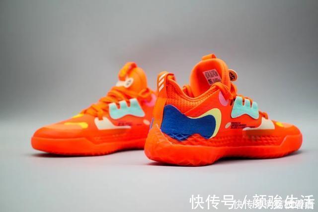 ren当之无愧的旗舰款!哈登5代能成为下一款划时代的战靴吗