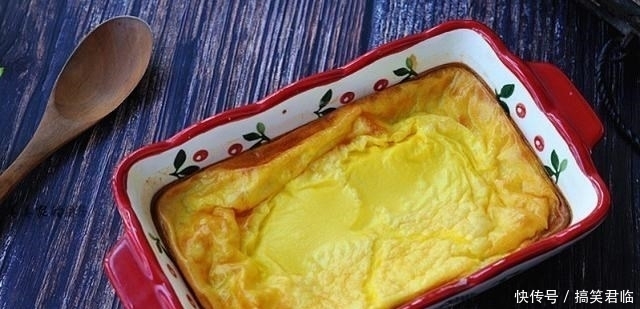 2个鸡蛋1盒奶,筷子一搅就上桌,蓬松柔软,比蛋糕还好吃!