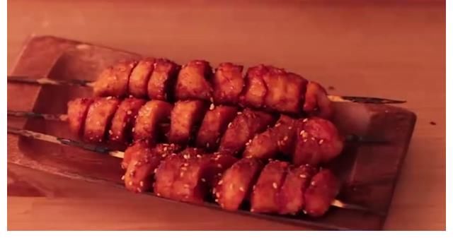 爱做饭的芋头，视频被质疑抄袭猪侨，粉丝力挺反被放鸽子