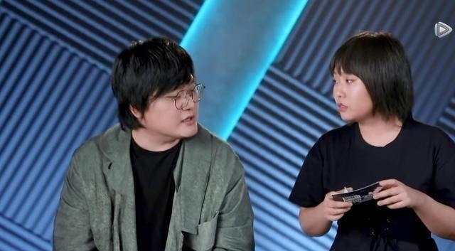 脱口秀 李诞承认内定王勉,亲手撕开李雪琴黑幕,李雪琴回应堪称教科书