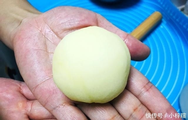  甜而不腻，简单易做，免烤箱的零失败小甜点