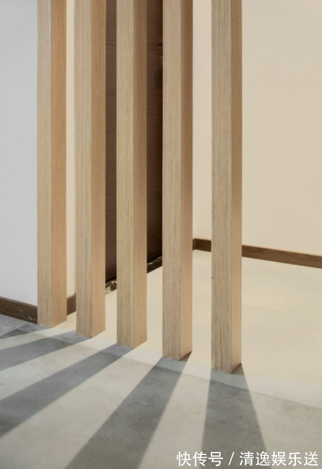 屋主|越来越多人拉平吊顶、简化造型，以大白墙为主，住多久也不会腻