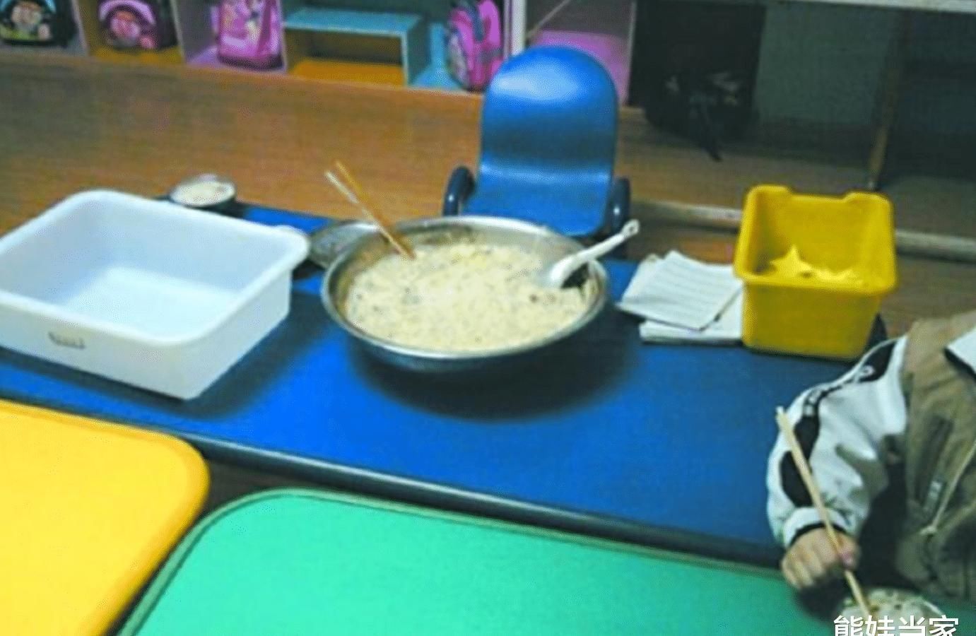 可可|挑食女儿上幼儿园后饭量大增,辞职老师发来照片,宝妈气到发抖
