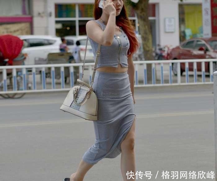  女人味|街拍三位美女 紧身裙穿出超吸睛的女人味