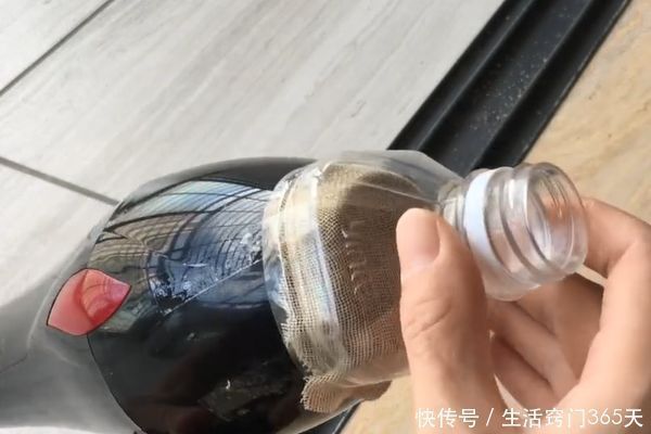 在门口放一个塑料瓶，解决了家家户户的难题，学会受用一生！