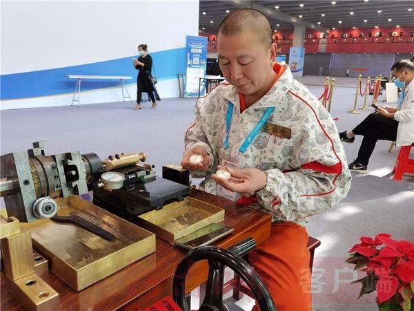  技能|身怀稀世高冷技艺，河南工匠玑镂刻花惊艳中华绝技舞台