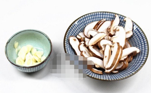 芹菜这样炒,虽是素菜,吃起来比肉还香,成本只要几块钱