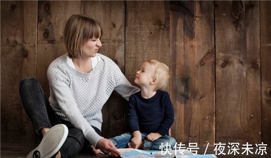 情商|孩子发脾气时，父母的第一句话很重要，情商高的父母是这样说的