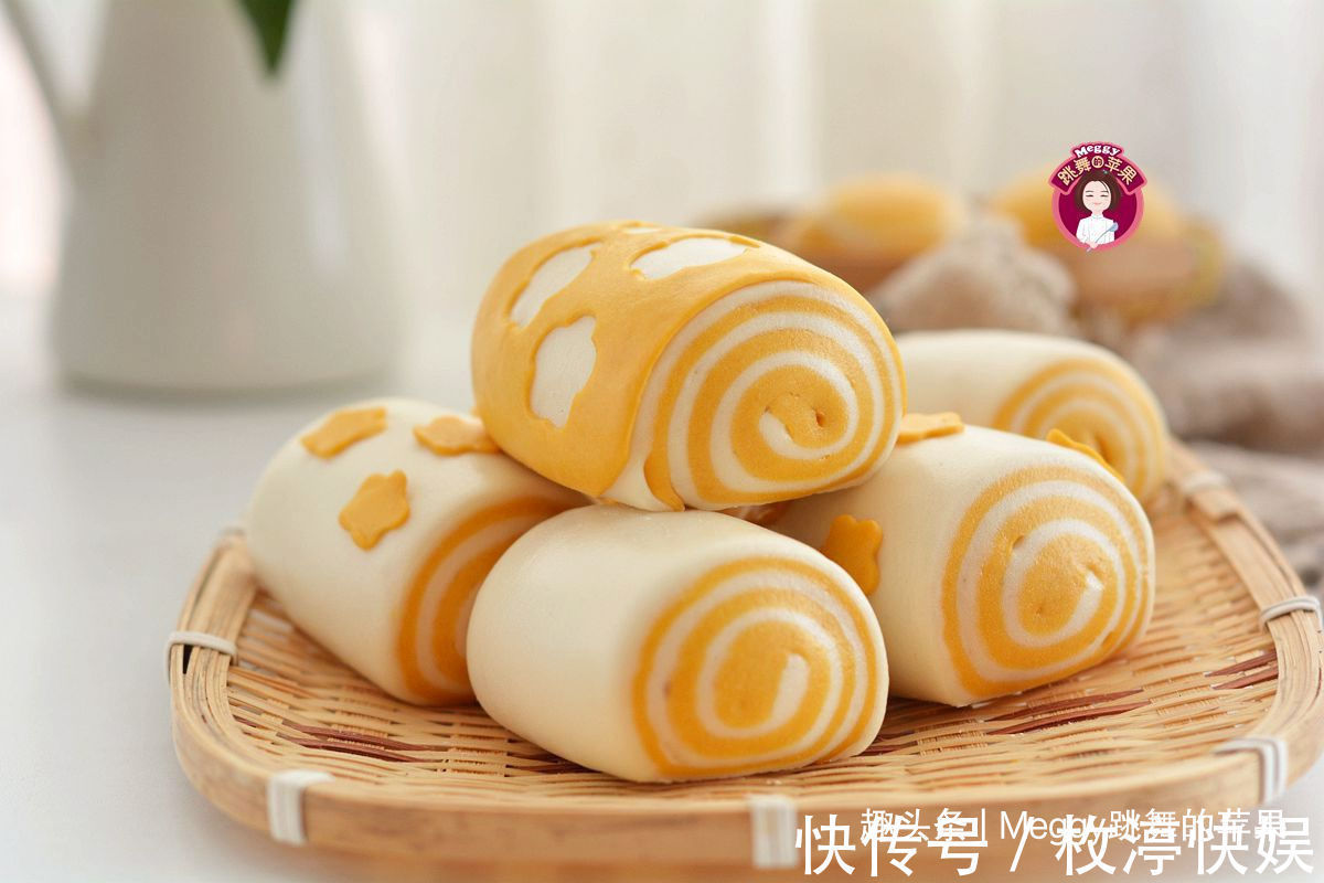 香甜|只需一次发酵的南瓜刀切馒头，全程节省60分钟，香甜暄软真漂亮