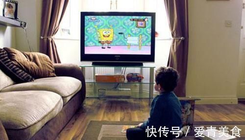 视力|哈佛研究发现:“看电视”和“不看电视”的孩子,长大后差距很大