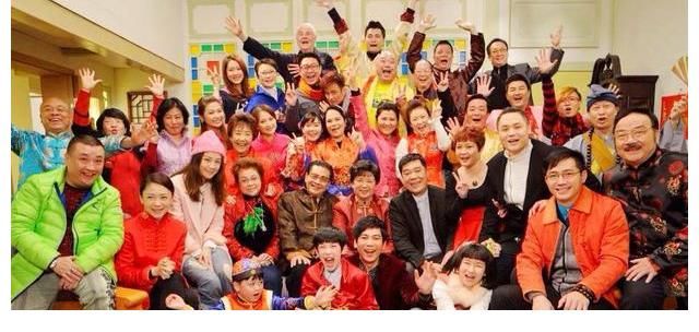 外来媳妇本地郎|珠江台《外来媳妇本地郎》剧中的街坊,他们夺走了康家的主角光环