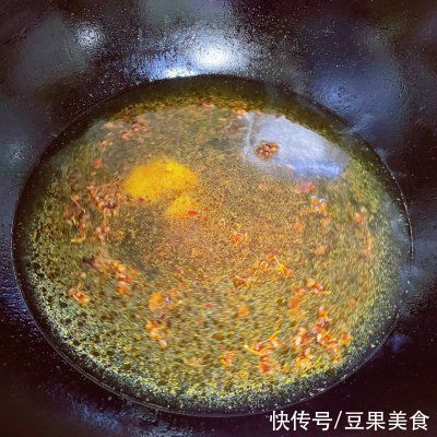 周末和美味的香辣烤鱼更配哦