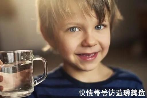 蜂蜜|便秘怎么办？多吃这些食物，排便畅通无阻，但注意不做这些事情！