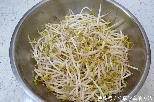 脆爽|炒豆芽不焯水,也不直接下锅炒,大厨这样做,脆爽入味不出水