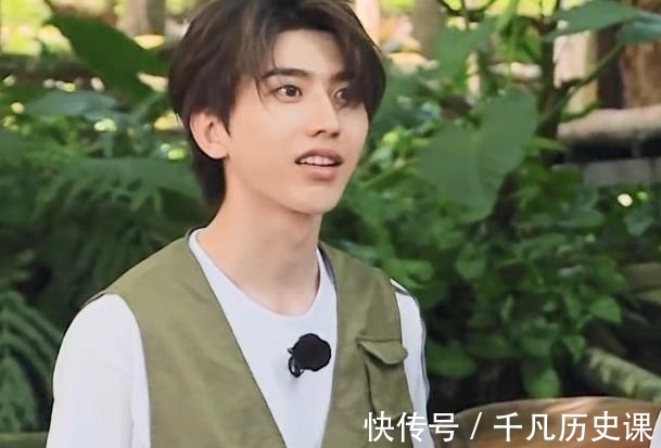 紋身|錄《奔跑吧》不能有紋身，王嘉爾花式遮擋，原諒我笑出了聲