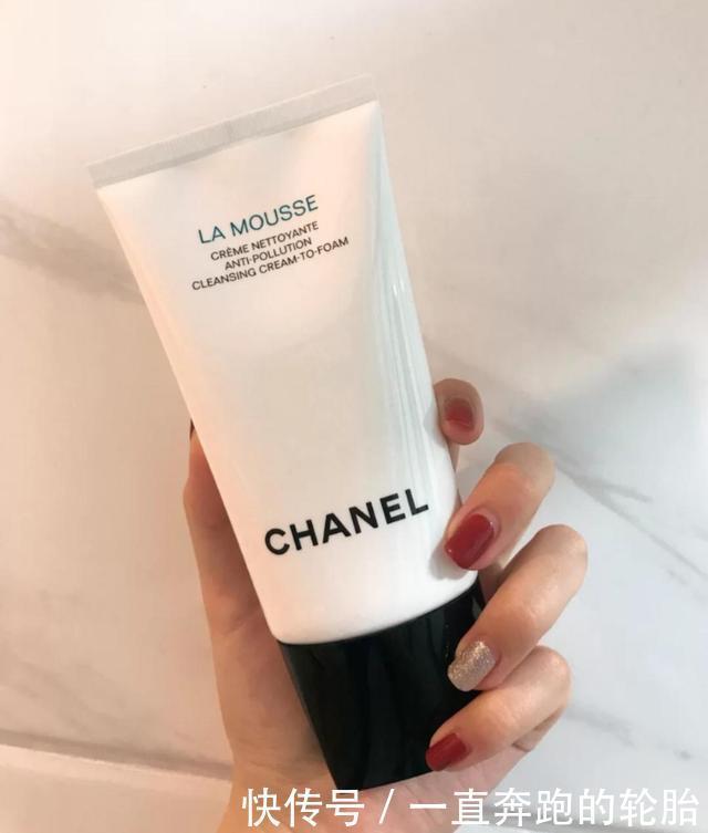 慎用|有钱人才用得起的4款大牌洗面奶，POLA黑ba人气最高，CPB干皮慎用