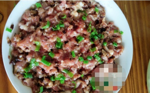 喜欢做这菜,贵是贵点,清甜美味,做一盘儿子连汁都不剩