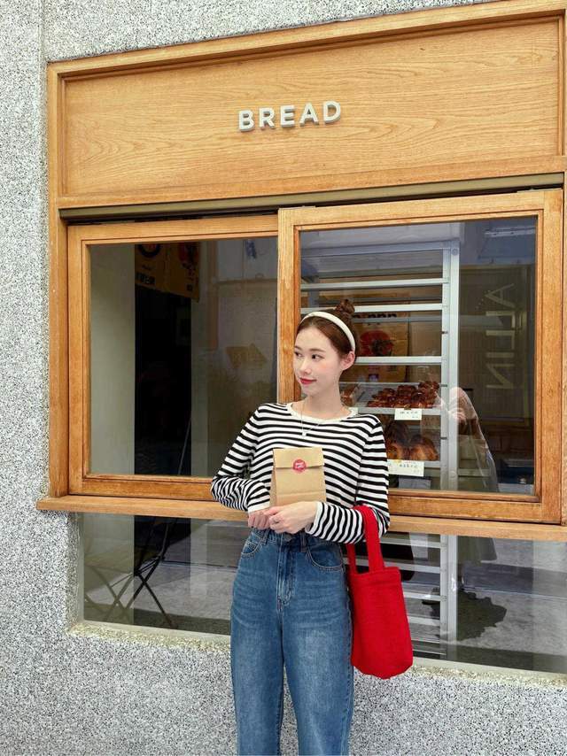 风衣|一看就是高级穿搭,上班通勤的穿搭,风衣搭配牛仔裤气质感满分