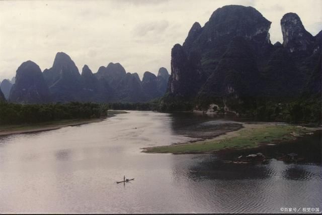 渔翁诗词19首钓罢清华钓日晖,钓来雁队看云飞