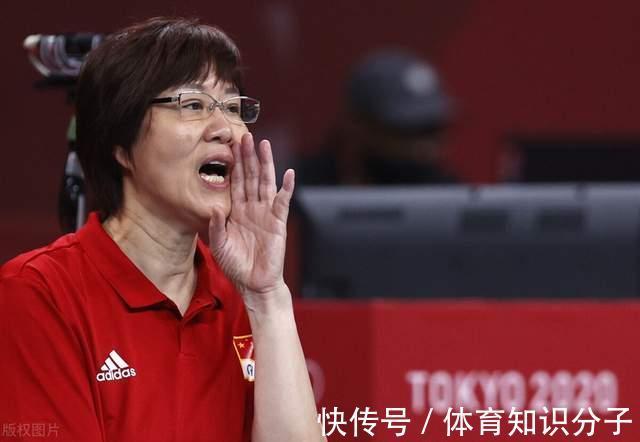 郎平|中国女排水平最低主教练，找到新工作，闽球迷笑了，四川球迷黑脸