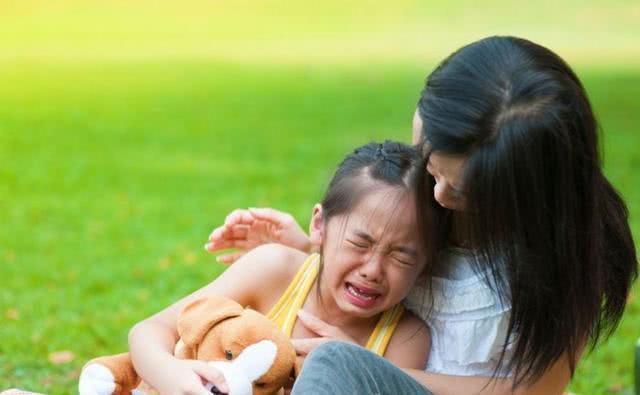 购物狂|儿童心理学专家：家庭条件再差，也不要让孩子穿别人的旧衣服