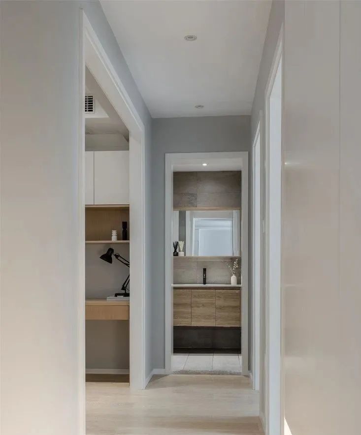 三居室|105㎡现代简约三居室,全屋大白墙加定制收纳柜超级实用宽敞