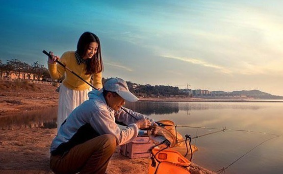 蚯蚓是万能饵,钓鱼也要注意这3点,不然一样不好使——盛世三渔