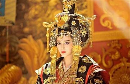 迷恋|武则天真实容貌如何千年后被一尊大佛还原,难怪李治那么迷恋她