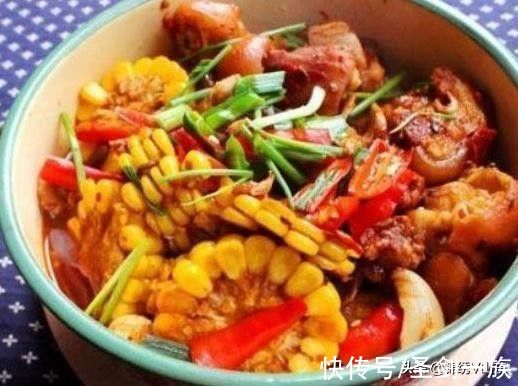 周末老家来了亲戚，婆婆下厨做了这些家常菜招待，大家都说太好吃