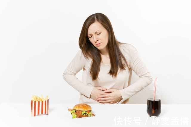 病因|女性尿道旁长“包包”特别痒？这3个病因非同小可，请务必重视！