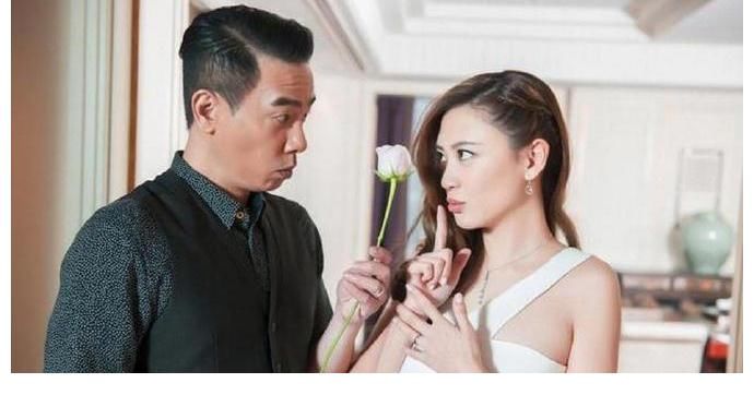 54歲陳小春改寫了他的結局，《哥哥》排名第一，為翻紅曾改名催運