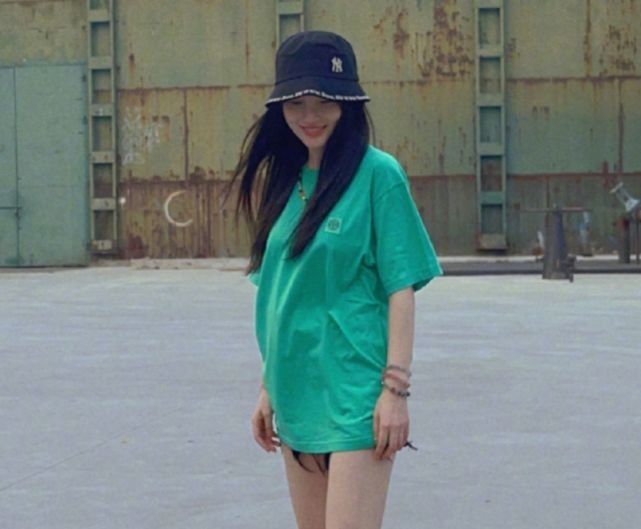 佟麗婭女團造型引爭議，被指毫無辨識度，還被認成是“秦牛正威”