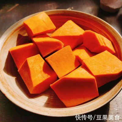 姑娘隔三差五就要吃豆沙红豆卷,超好吃还不长肉