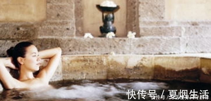 水洗脸|洗澡不能做的事,你遵守了几个?最后一个你肯定经常做