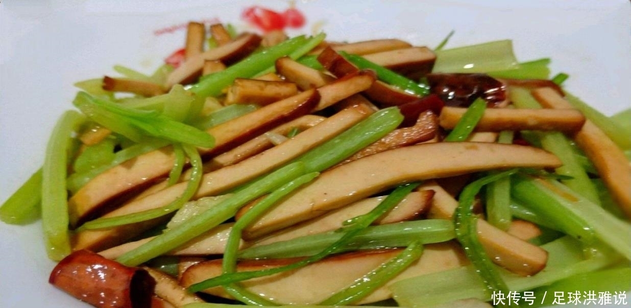 好吃|吃够了外面的饭,中午用半小时搞定两人的午餐,一荤一素一米饭