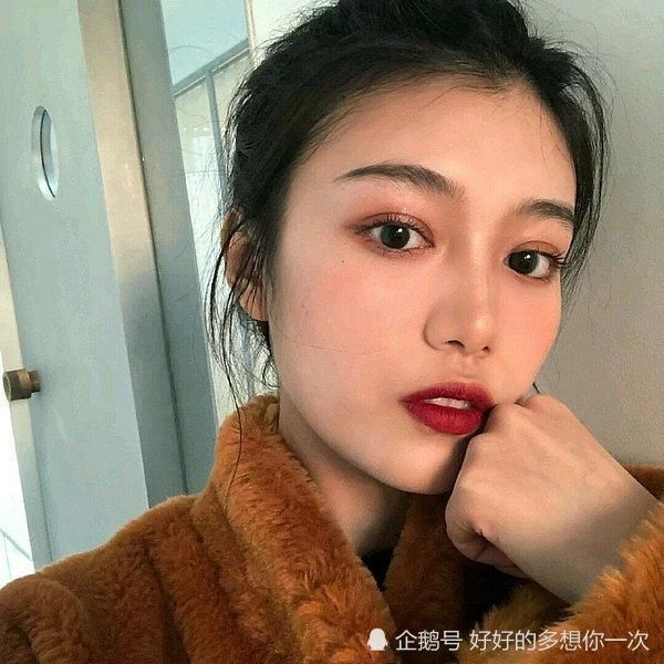 长相出众|让男生“恋恋不忘”的3类女生,若占一个,追求者都要“排长队”