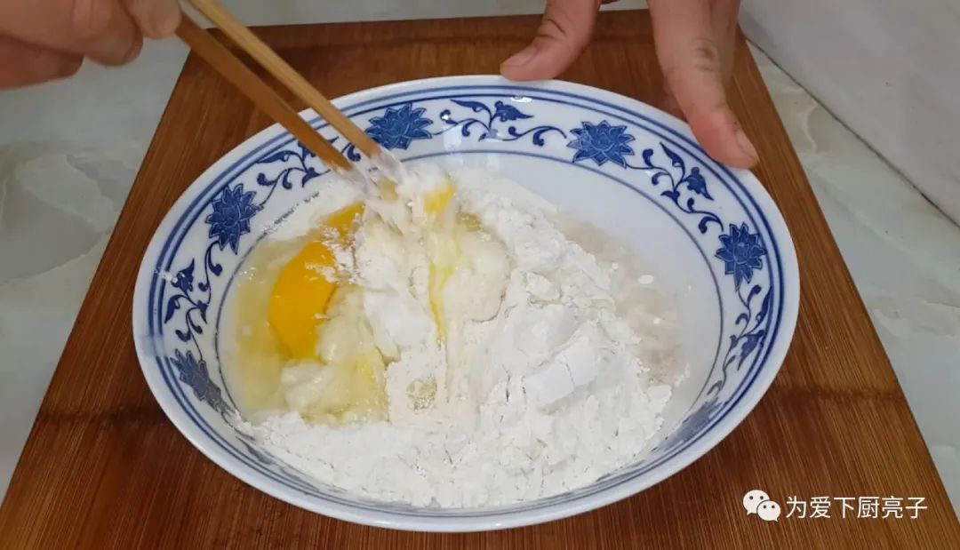 烙饼怎么做才最香吗，掌握3个技巧，第一次下厨也能成功，太香了