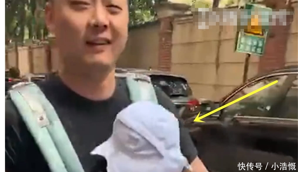 步伐|爸爸终于有了女儿,第一次出门“嘚瑟”,走出“六亲不认”的步伐