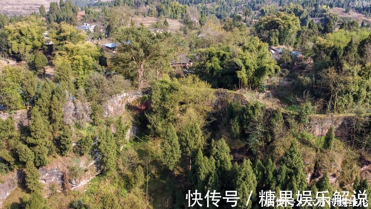 城墙|藏在重庆大山中的清代古寨，隐如世外，一新修公路将打破它的宁静