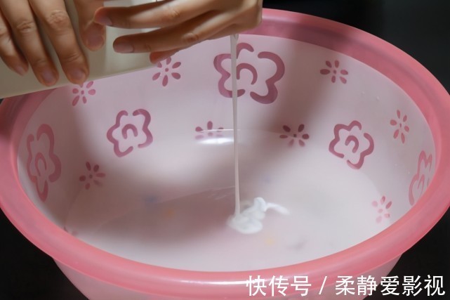 清水|清水拖地等于“白拖”,教你一招,拖完不留水渍不沾灰,干净省力